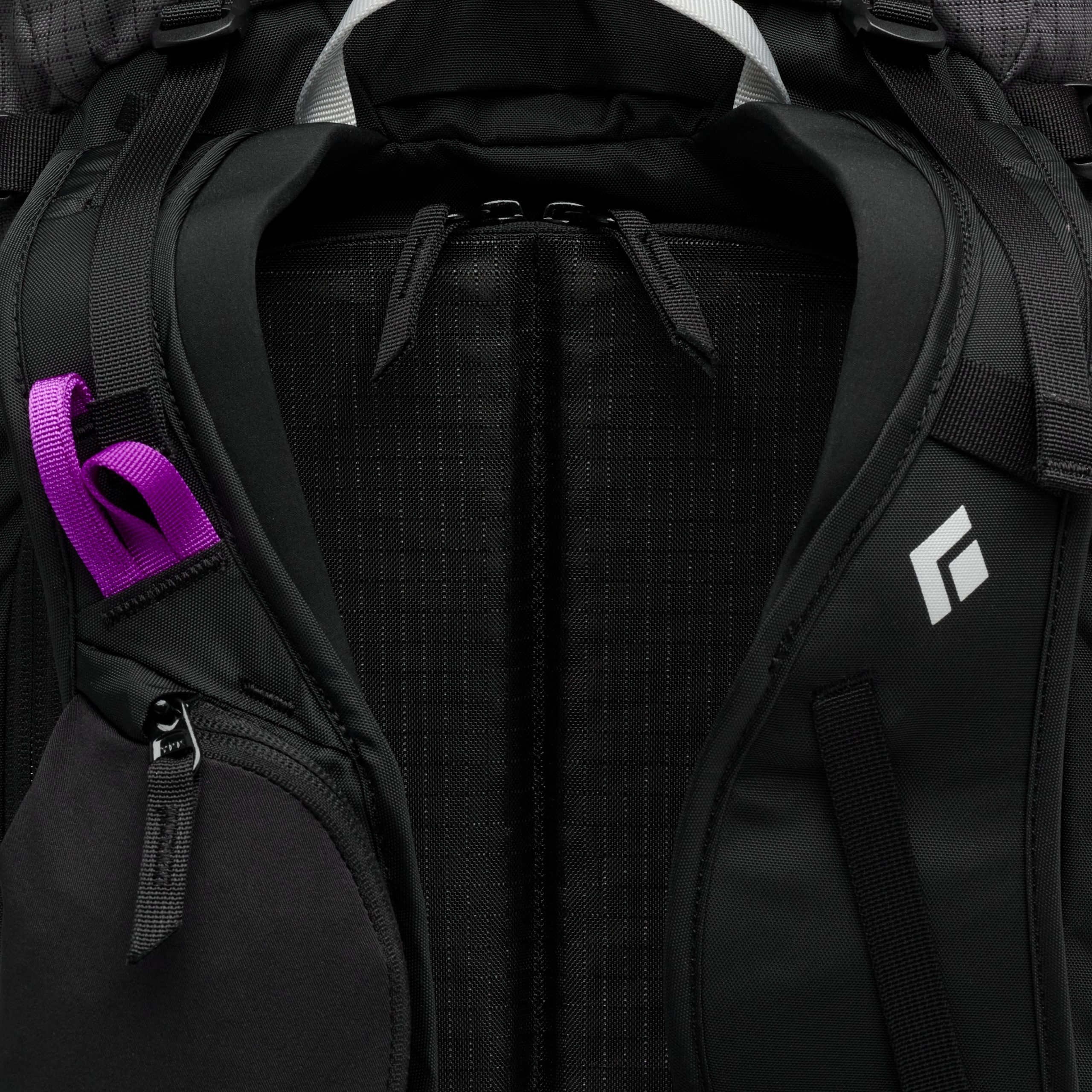 Helio 30 Backpack - Image 3